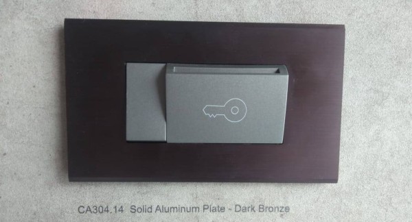 Solid Aluminium - Dark Bronze