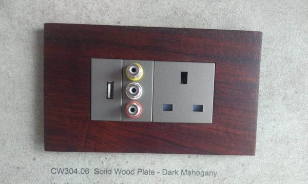 Solid Wood Plate - Dark Mahogany